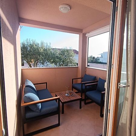Lily Apartments Punta Skala Petrcane Exterior foto